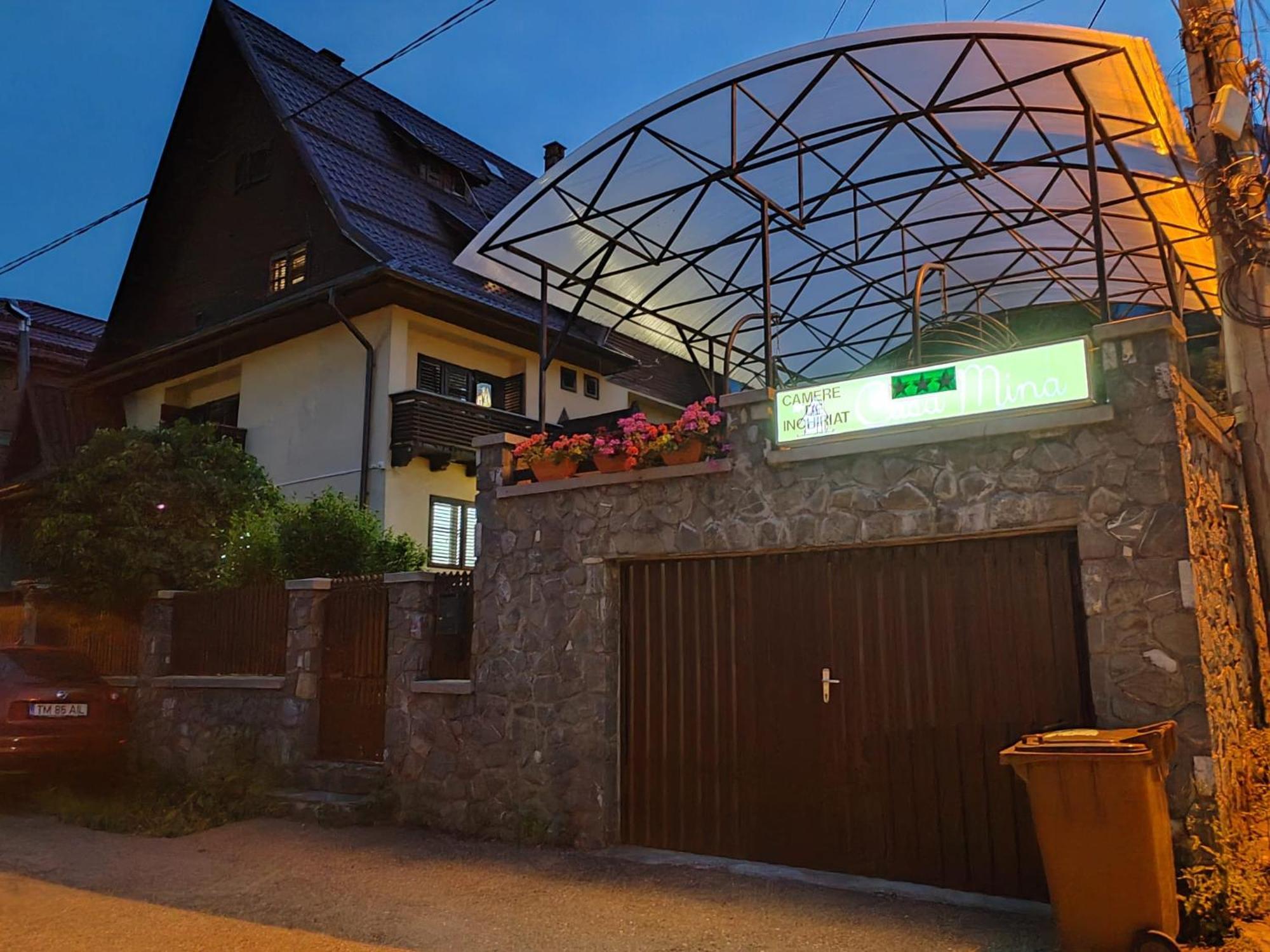 Hotel Casa Mina Buşteni Exterior foto